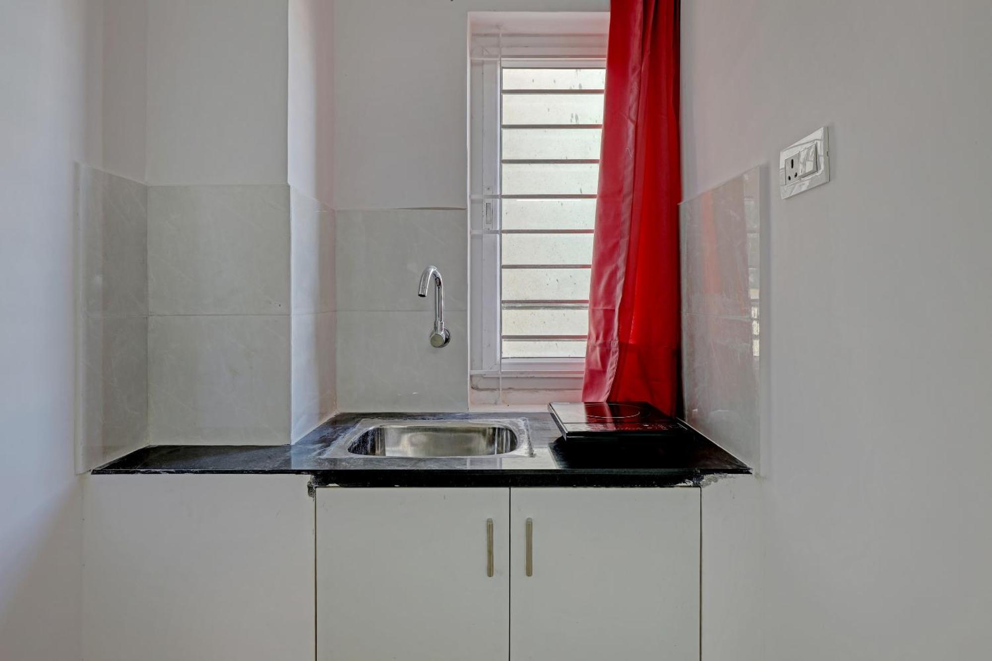 Hotel O Compact Studio Kr Puram Near Phoenix Marketcity Bangalore Exterior foto