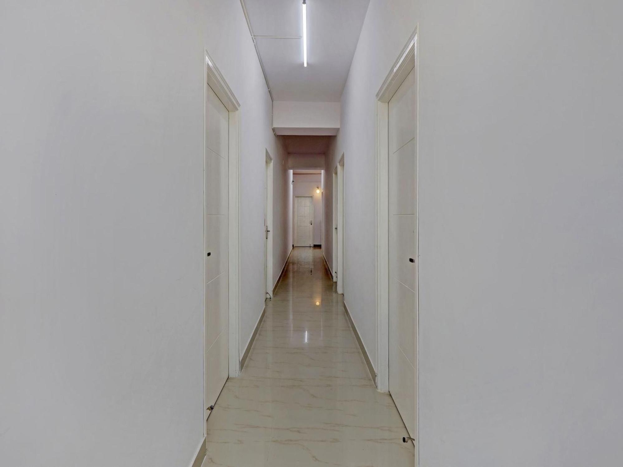 Hotel O Compact Studio Kr Puram Near Phoenix Marketcity Bangalore Exterior foto